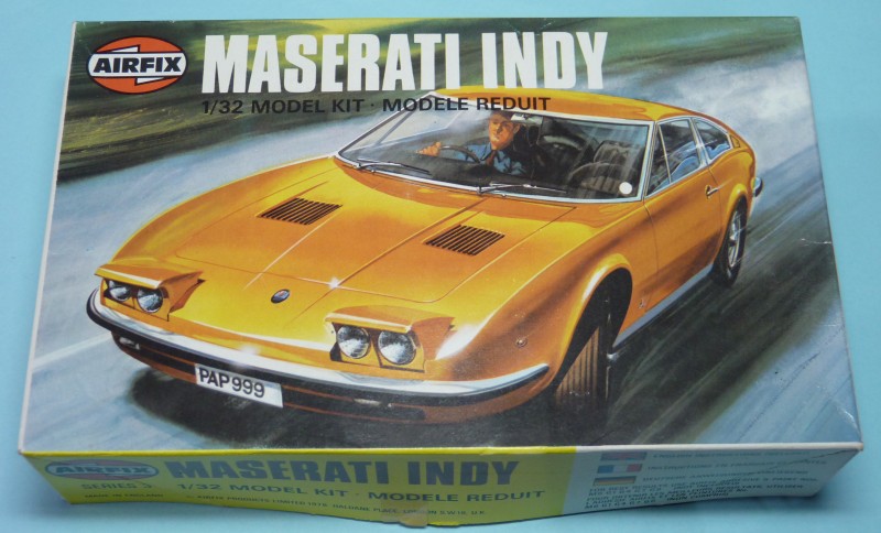 Airfix 1:32 Maserati Indy Starter Set Model Kit